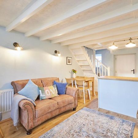 Host & Stay - Honey Cottage Hinderwell Esterno foto