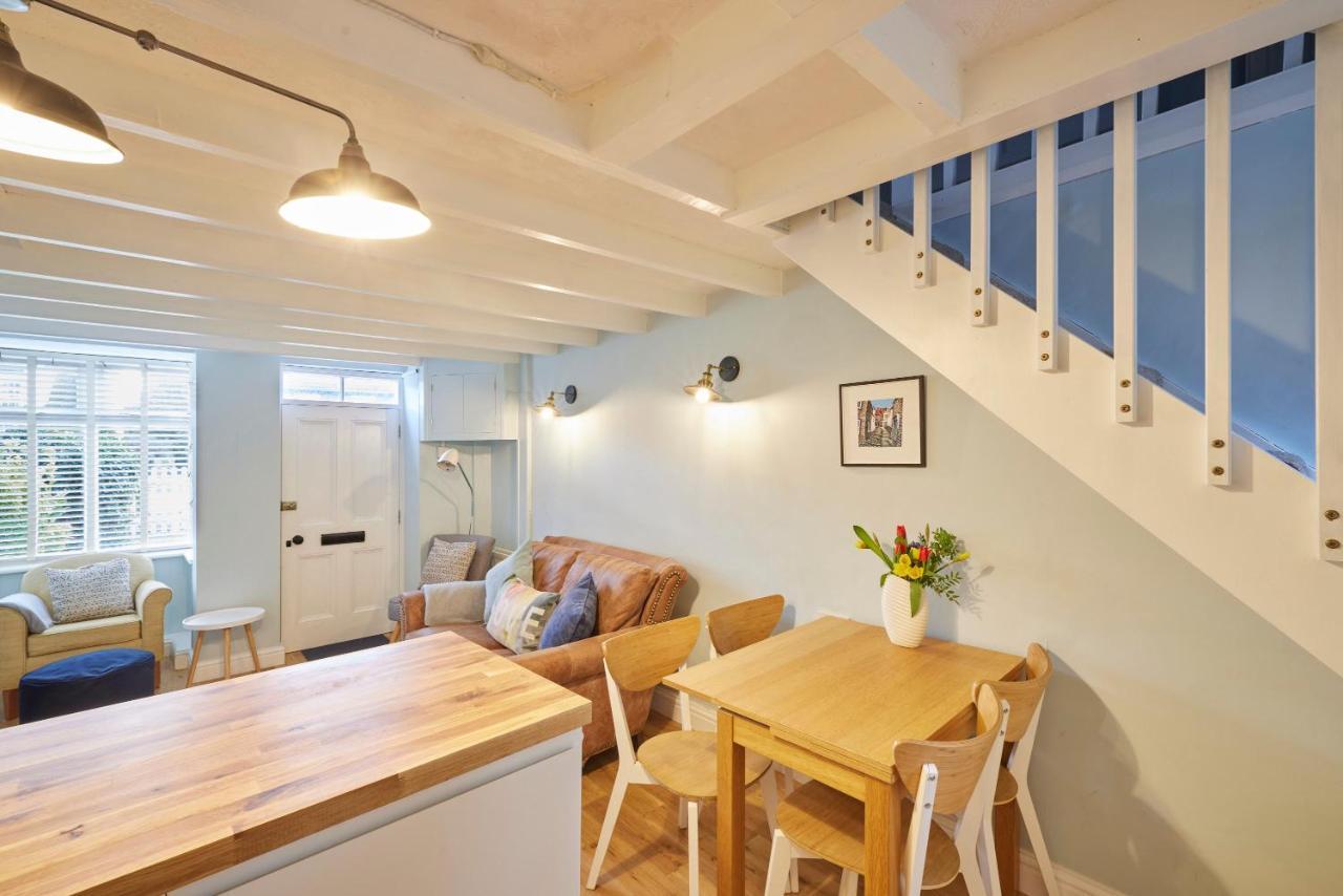 Host & Stay - Honey Cottage Hinderwell Esterno foto