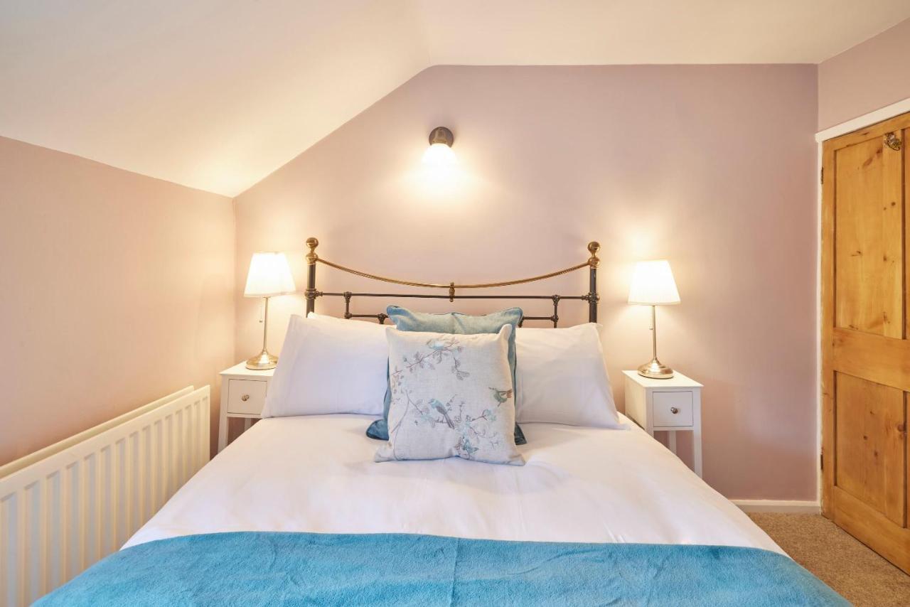 Host & Stay - Honey Cottage Hinderwell Esterno foto