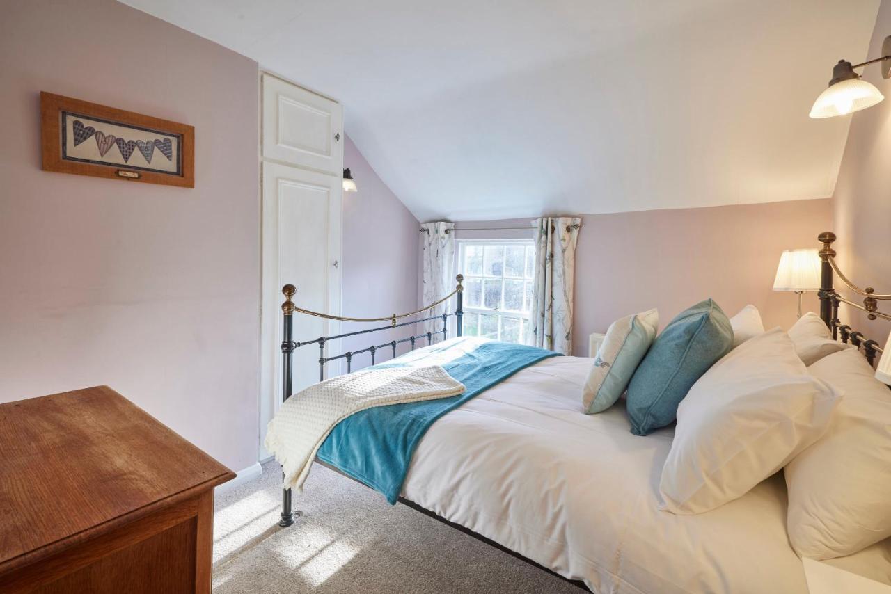 Host & Stay - Honey Cottage Hinderwell Esterno foto